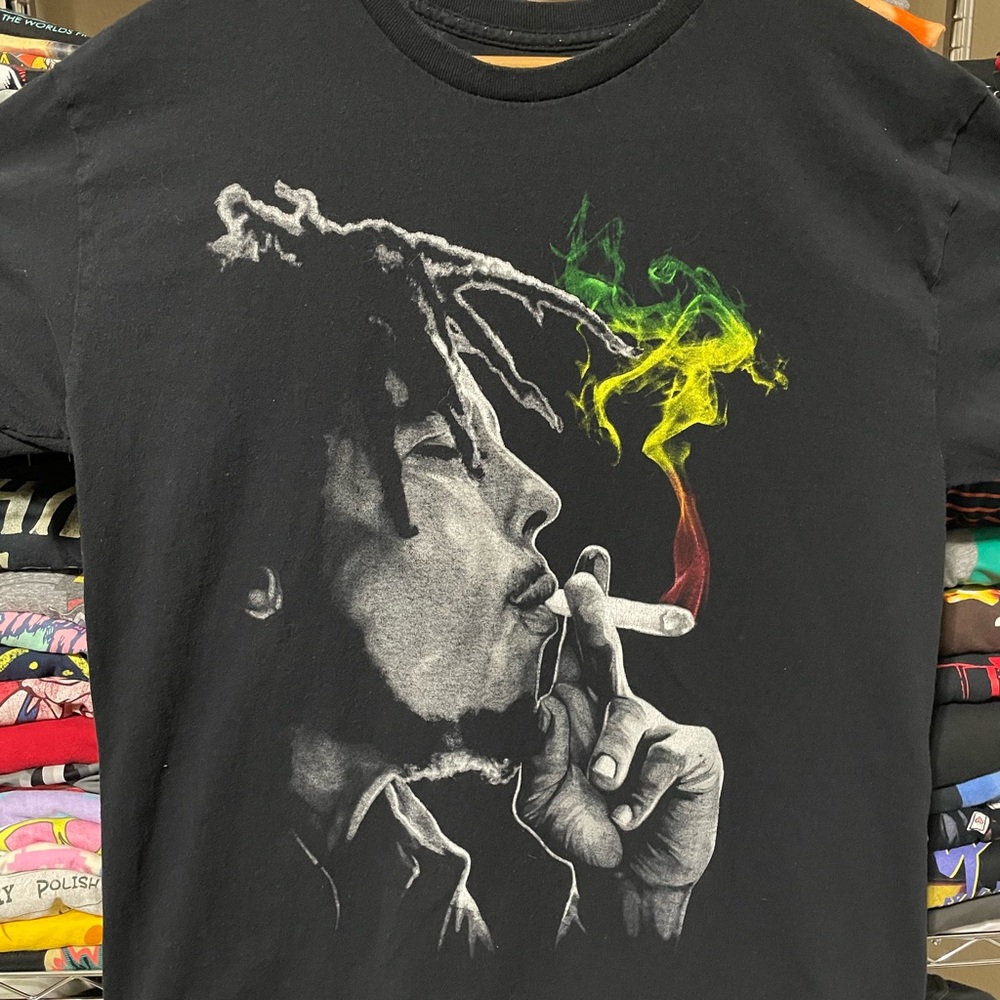 ZION Bob Marley Black Graphic T-Shirt with Smoking Design